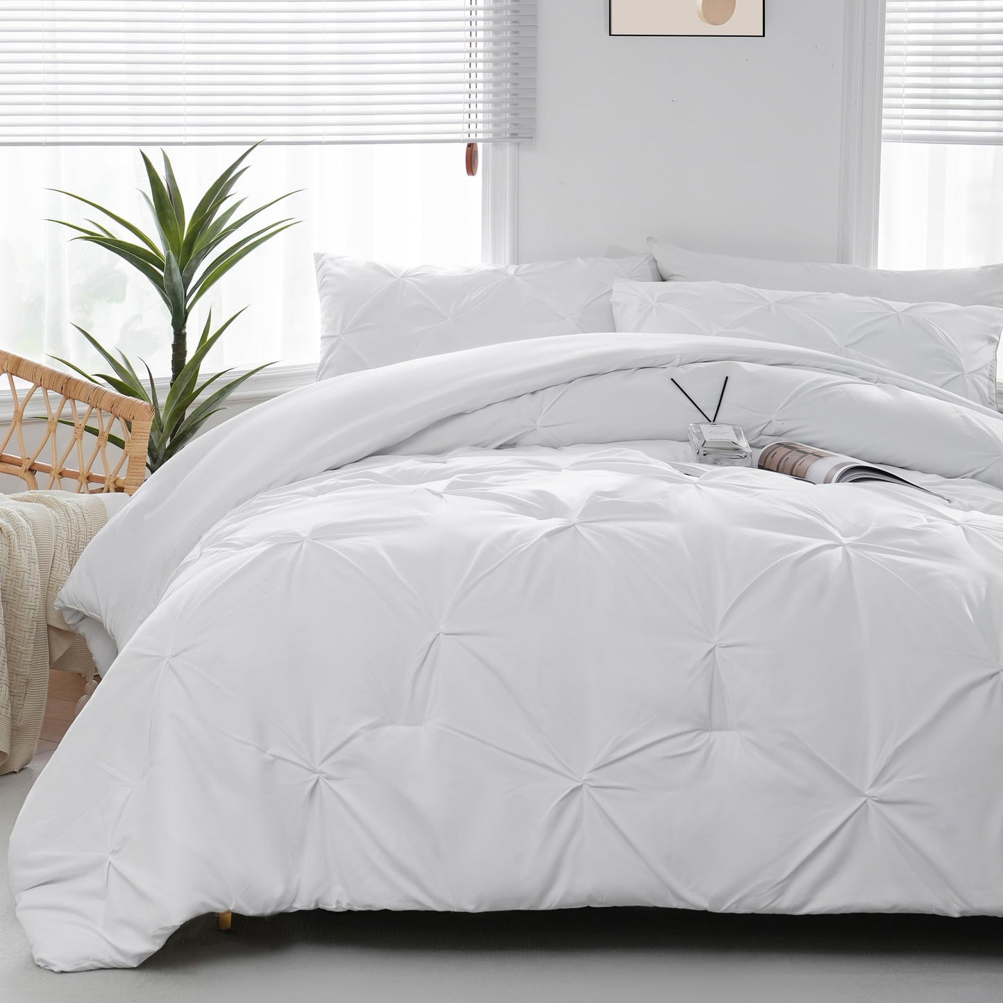 King Size Comforter Set – White, 3 Piece