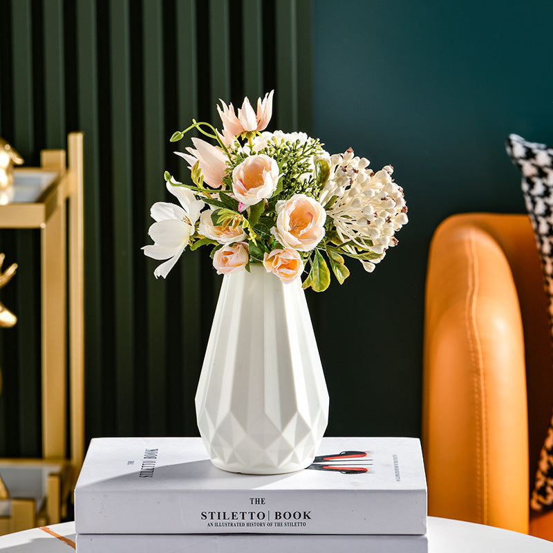 Nordic Chic Small Flower Vase