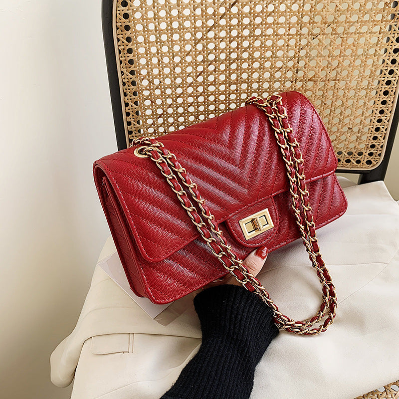 Elegant Quilted Crossbody Chain Bag