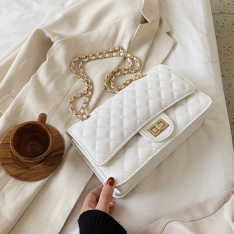 Elegant Quilted Crossbody Chain Bag