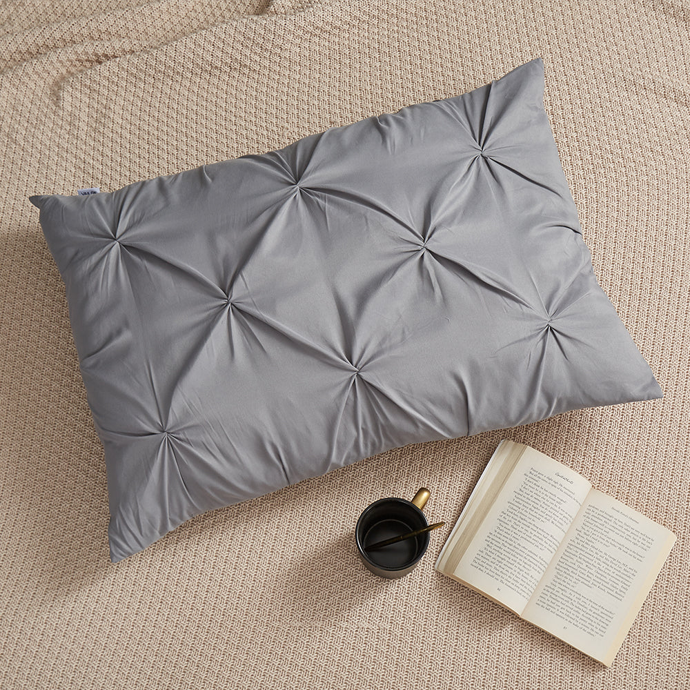 Luxury Quilted Bedding Set – Grey & White
