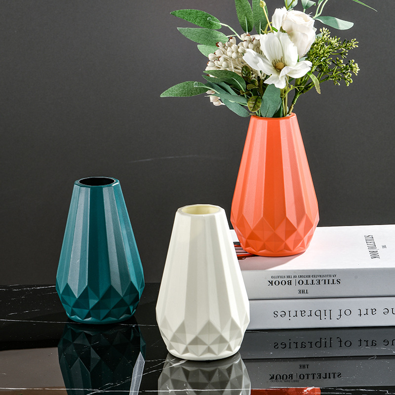 Nordic Chic Small Flower Vase