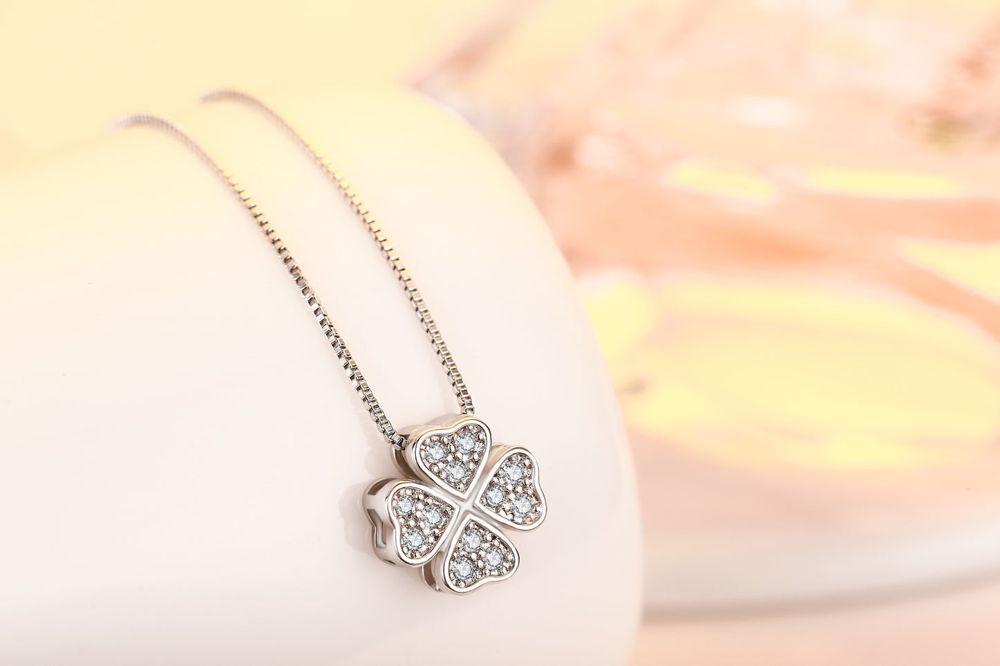 Chic Four-Leaf Clover Necklace