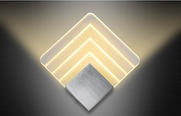 LED Wall Sconce for Hotel and Bedroom Lighting - Silver or Black