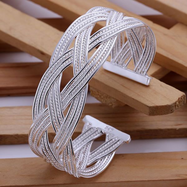 Stylish Silver Woven Bracelet